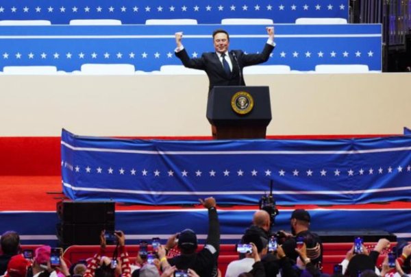 股票配资票配资论坛 “美国党”登场，马斯克要挑战谁的底线？